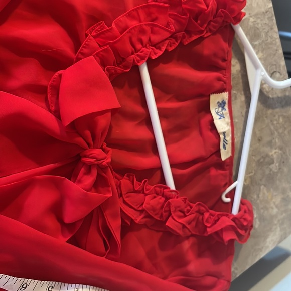 Size small sheer red blouse - Picture 5 of 6